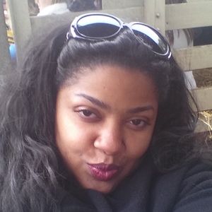 Meet your Posher, Posh